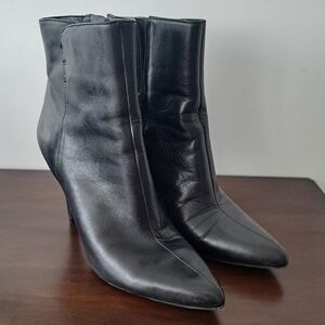 NINE WEST Stylish Black Booties Size 7.5